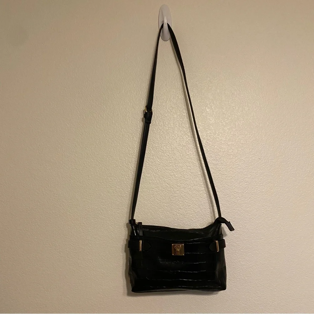 EUC Jones New York Vegan Leather Crocodile Embossing Crossbody Bag